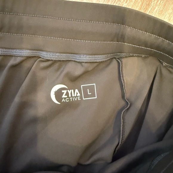 Zyia Dark Olive Peak Zipper Joggers (short) 24” Size Large - Picture 4 of 7